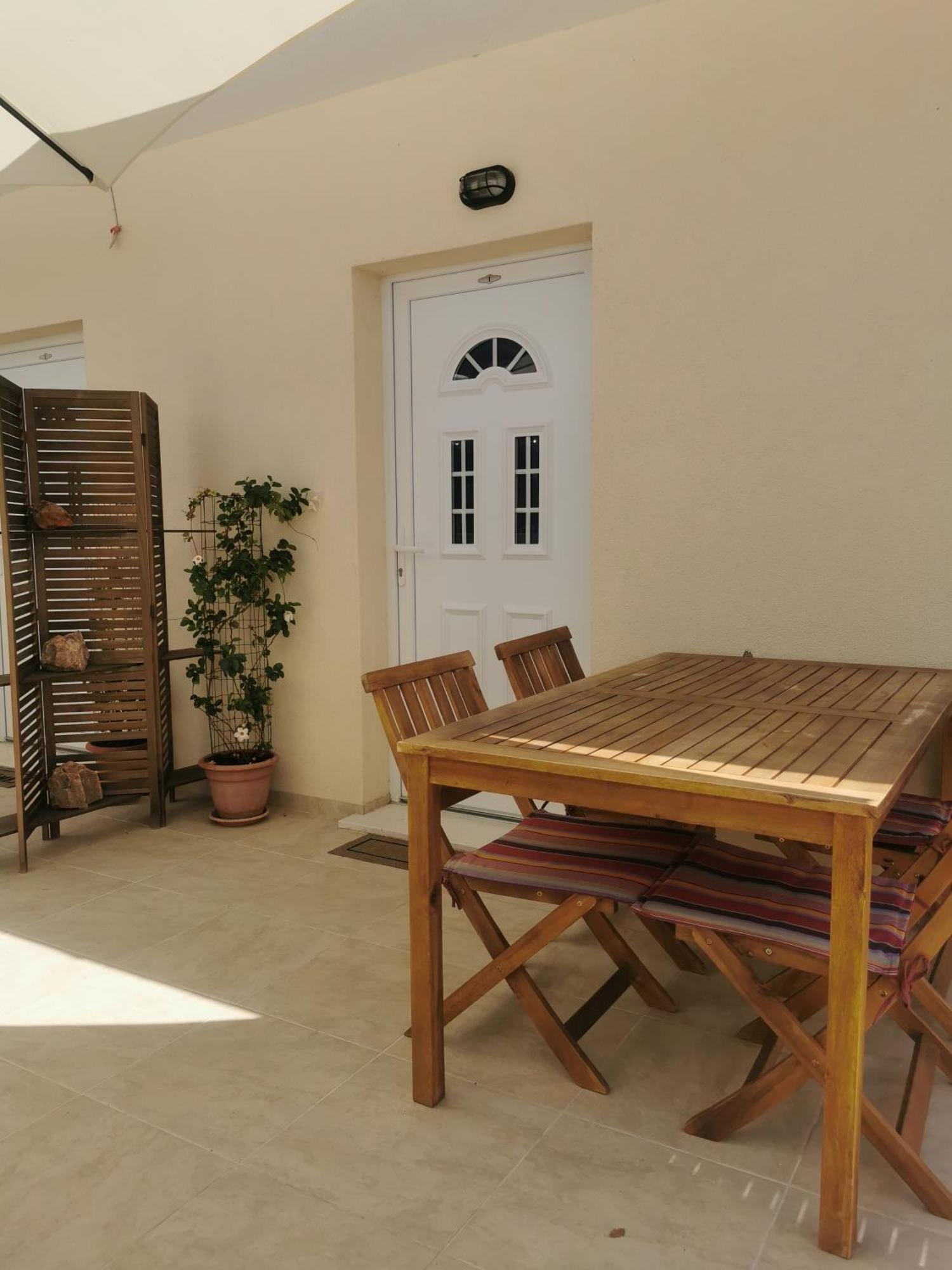 Apartmani Kronjac Milna  Exterior foto