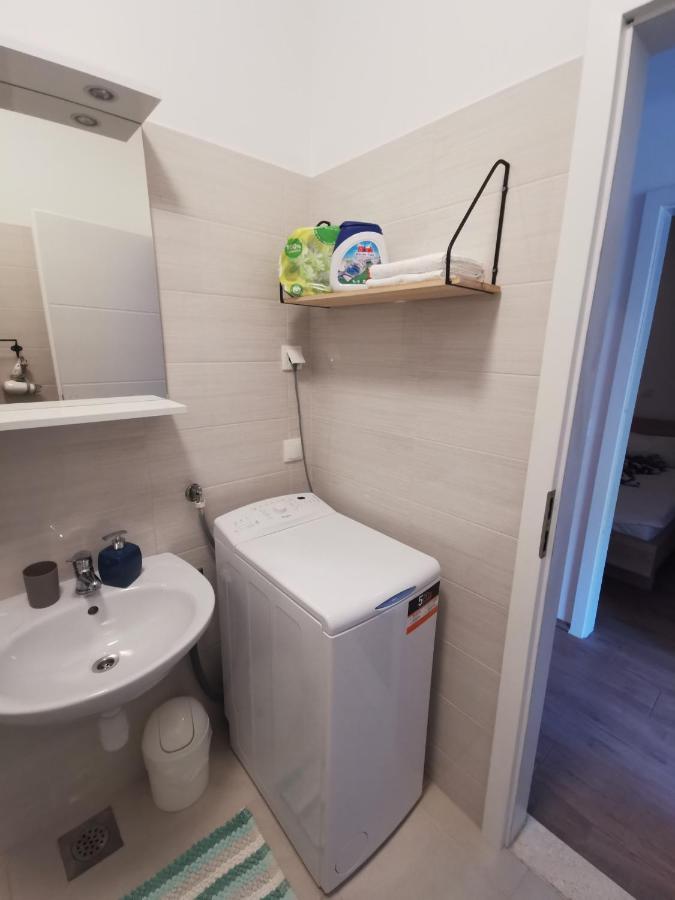 Apartmani Kronjac Milna  Exterior foto