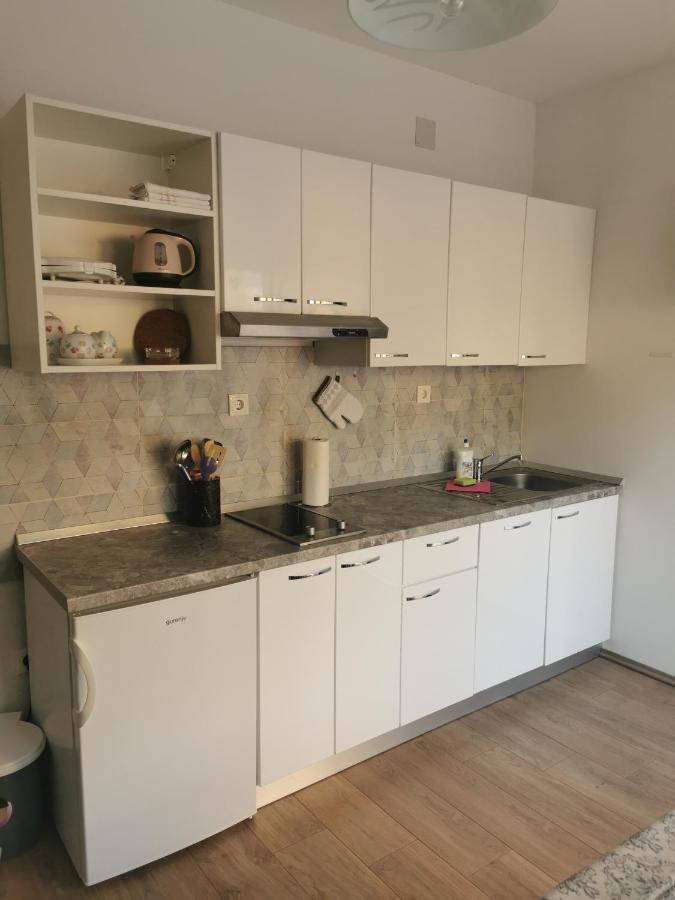 Apartmani Kronjac Milna  Exterior foto